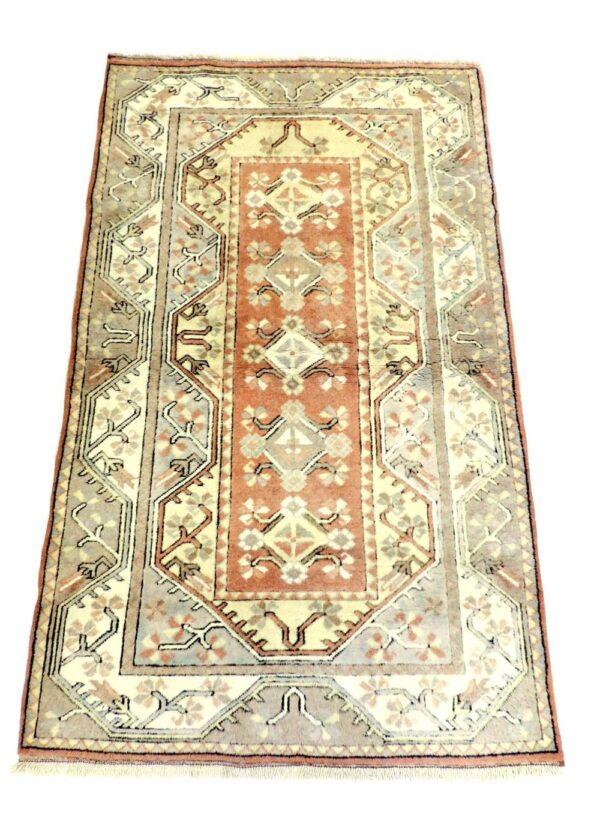 MILAS 135cm x 92cm Antique Rugs 3