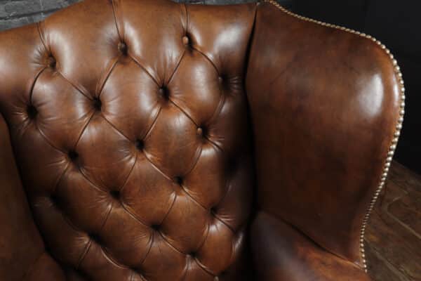 Georgian Style Brown Buttoned Leather Wing Chair - Image 5