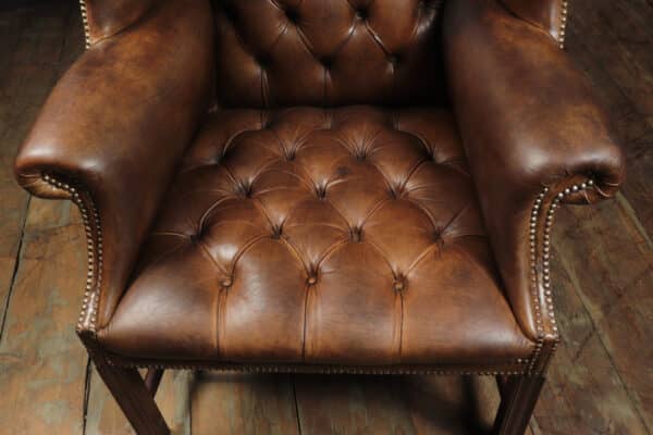 Georgian Style Brown Buttoned Leather Wing Chair - Image 7