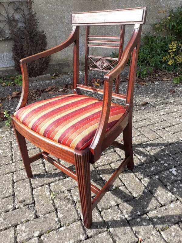 Geogian mahogany carver circa 1790 carver Antique Chairs 7