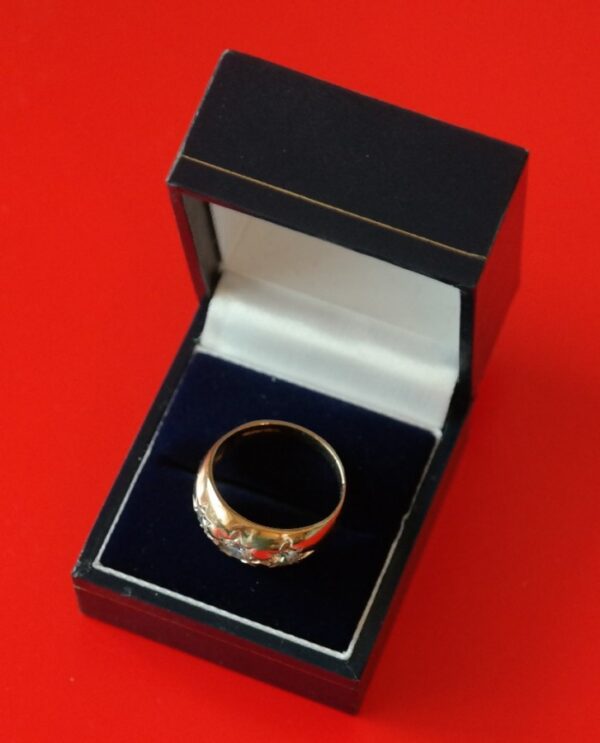 A Vintage 9ct Yellow Gold White Zircon Signet Ring – Boxed / Ideal Gift / Present Costume Jewellery Antique Jewellery 6