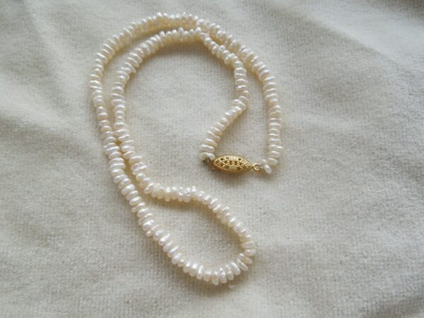 Small Freshwater Pearl Necklace Miscellaneous 3