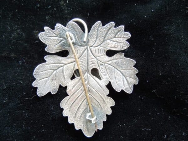 Silver Acorn & Oak Leaf Brooch Miscellaneous 6