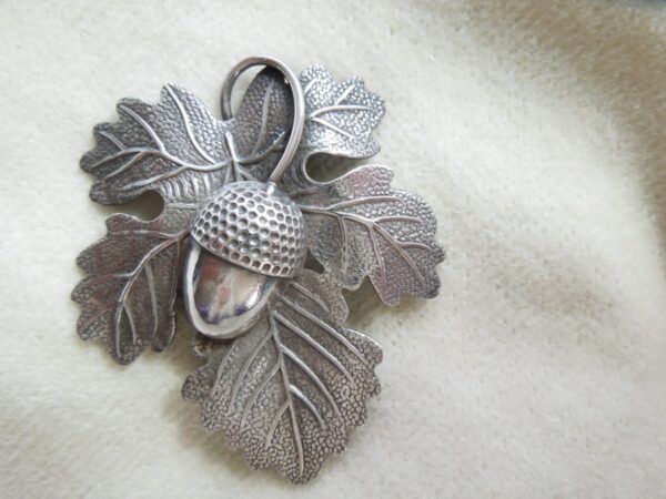 Silver Acorn & Oak Leaf Brooch Miscellaneous 4