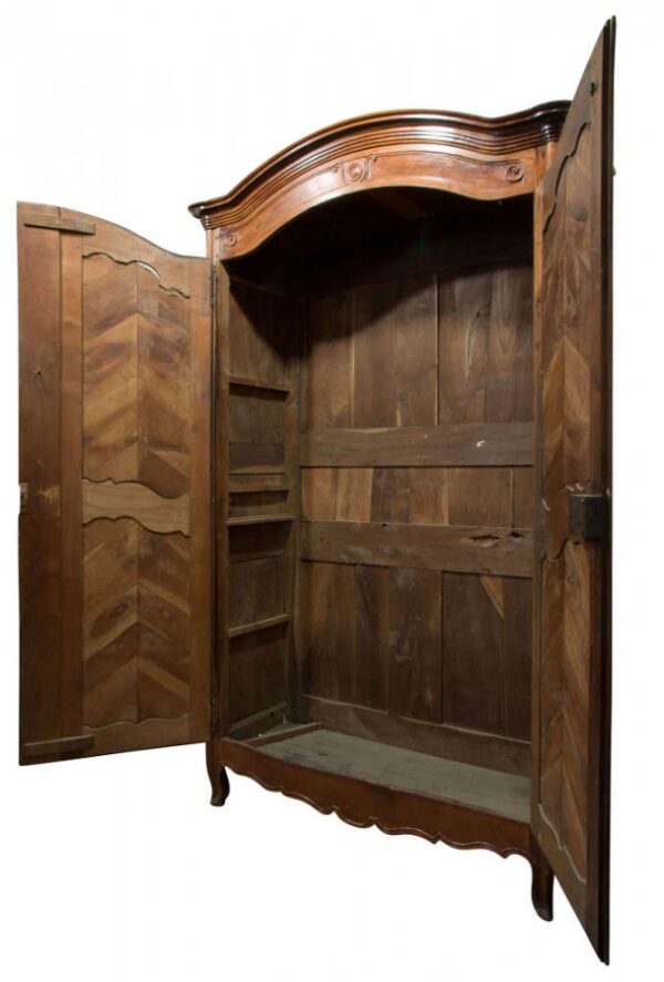 Cherrywood “Chapeau Gendarme” Armoire circa 1800 Antique Furniture 9