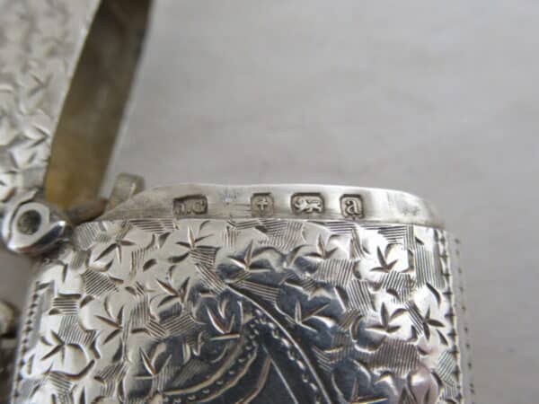 Solid Silver VICTORIAN VESTA CASE Hallmarked:- Birmingham 1894 Antique Silver 4