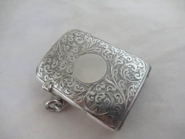 Solid Silver RARE VICTORIAN VESTA CASE – SIRUS PATENT Halmarked:- Birmingham 1899 Silver Vesta Case Antique Silver 3