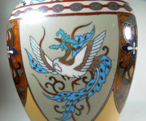 Antique Meijii Period Japanese Cloisonne Vase with Ginbari - Image 6