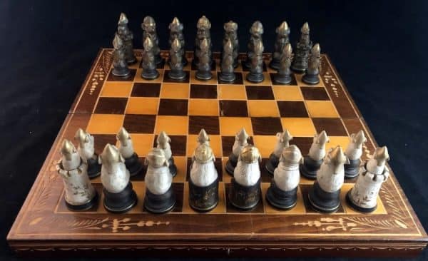 Doulton, Chess, set Miscellaneous 3