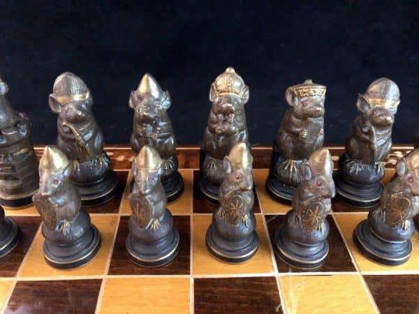 Doulton, Chess, set Miscellaneous 5