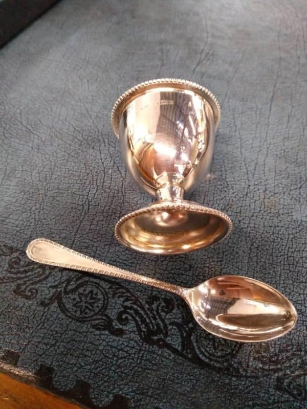 Sterling Silver Egg & Spoon in a Presentation Case egg cup Miscellaneous 4