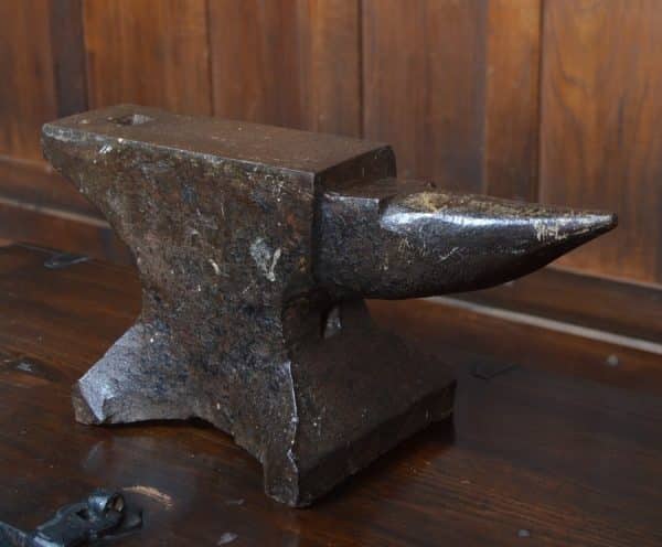 Blacksmiths Cast Iron Anvil SAI2953 Miscellaneous 7