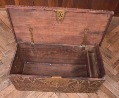 Zanzibar Blanket Box SAI2087 Antique Chests 10