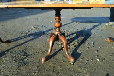 RARE mid 18th century walnut three pedestal dining table 18th century three pedestal dining table Antique Tables 10