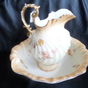 A VICTORIAN JUG & BASIN SET. BEAUTIFUL INDEED! Antique Ceramics