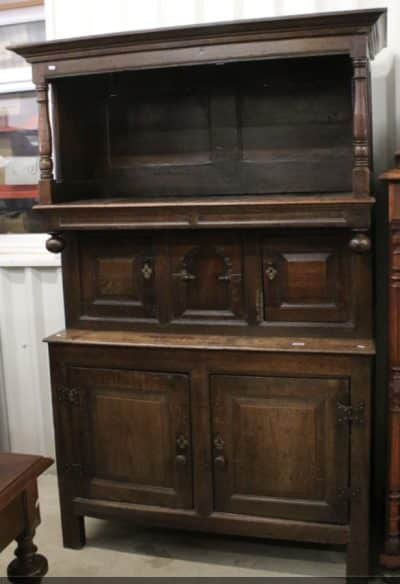 18th cent Welsh Oak court cupboard 18th century oak furniture Antique Sideboards, Dressers. 3