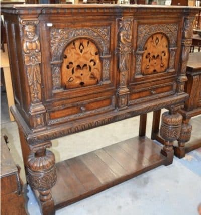 Victorian Oak Court cupboard Antique Sideboards, Dressers. 3