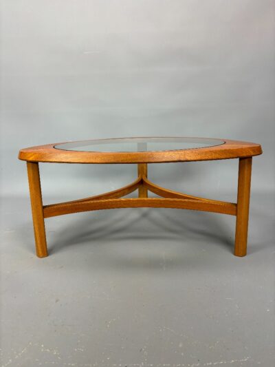 Mid Century Teak & Glass Coffee Table #globewernicke Antique Furniture 4