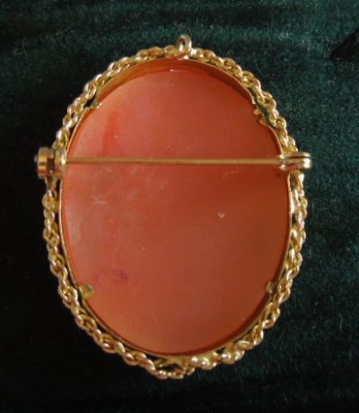 9ct Gold Cameo Brooch/Pin - Image 3