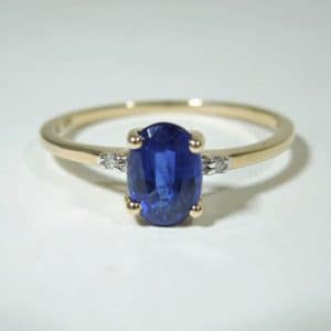 9ct Gold Blue Sapphire Diamond Ring Blue Sapphire and Diamond ring Antique Jewellery