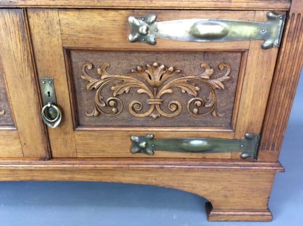 Arts & Crafts Sideboard Buffet c1900 Buffet Antique Cupboards 4