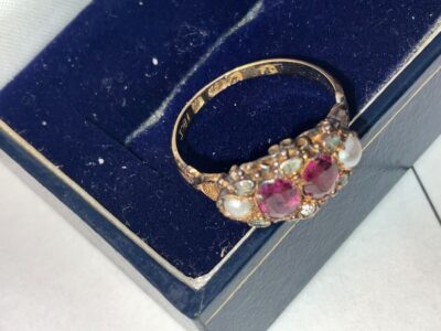 Rubies Diamonds and pearls 18 Kt refined ladies ring. Victorian Antique Jewellery 6