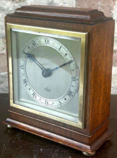 Antique Elliott 8-Day Mantel Clock – Oak Cased Clock Silver Dial Signed Elliott - Image 3