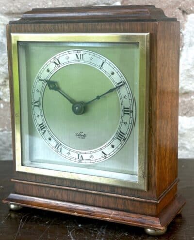 Antique Elliott 8-Day Mantel Clock – Oak Cased Clock Silver Dial Signed Elliott - Image 8