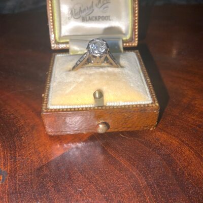 Diamond 18Ct Gold & Platinum Ladies ring. Antique Jewellery 14