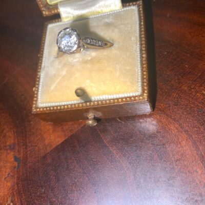 Diamond 18Ct Gold & Platinum Ladies ring. Antique Jewellery 11