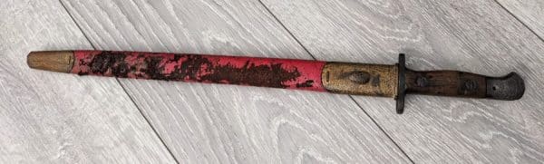 1907 pattern British bayonet very unusual painted red and gold - Image 6