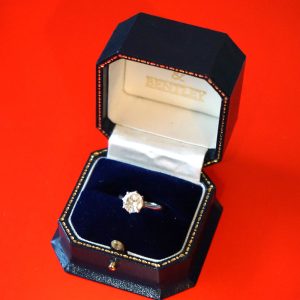 Stunning Antique Platinum Solitaire Diamond Ring – Boxed Amethyst Vintage Ring Antique Jewellery