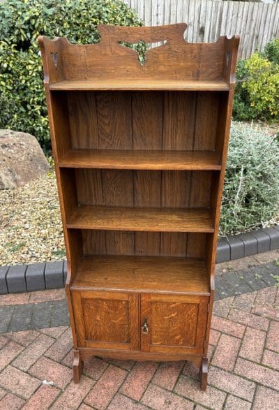 Arts & Crafts Bookcase Cupboard bookcase Antique Bookcases 4