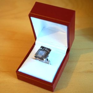 Vintage 18 ct Gold Rectangular Smoky Quartz Ring – Boxed Antique Rings 3