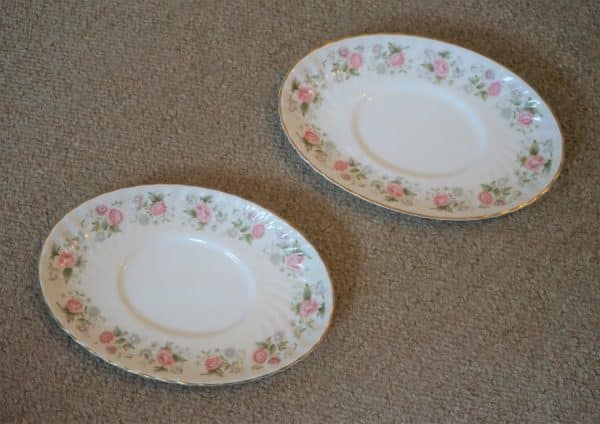 SALE – A Vintage Minton ‘Spring Bouquet’ 38 Piece dinner service – SALE PRICE £150.00 Fine Bone China Antique Ceramics 13