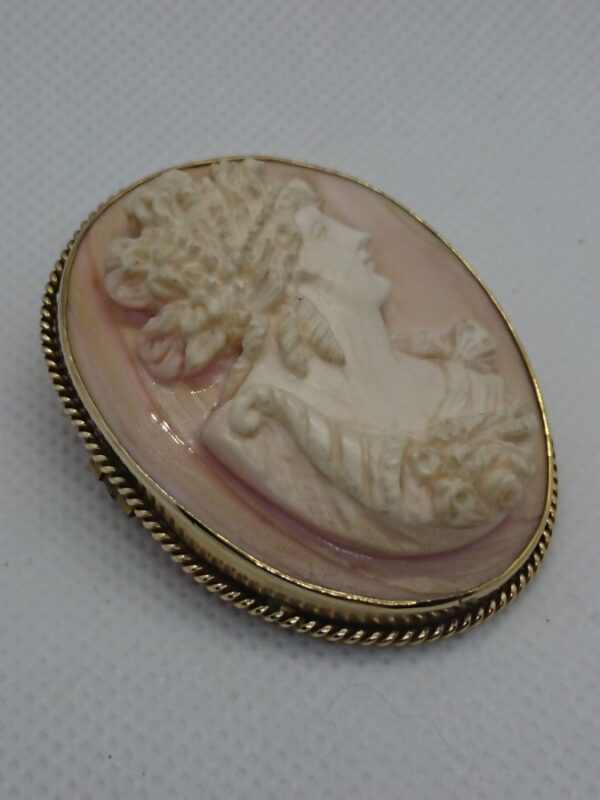 Pink Coral Cameo Brooch - Image 3