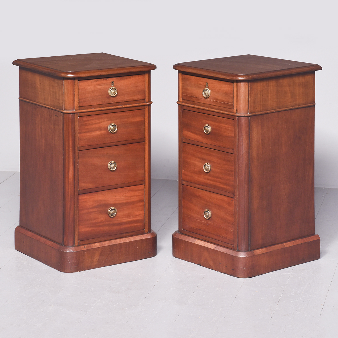 Pair of Mid-Victorian Neat Size Mahogany Chest of Drawers/Bedside Lockers bedside cabinets Antique Chest Of Drawers