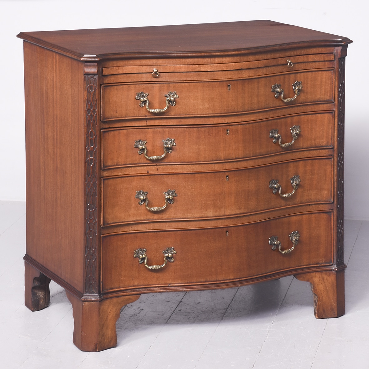 Neat-Sized George III Style Mahogany Serpentine Fronted Chest of Drawers Antique Chest Of Drawers