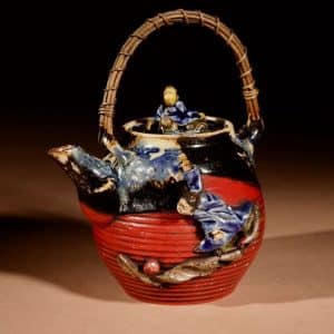 An Amusing Sumida Gawa Japanese Teapot Meiji period Circa 1910. Japanese Antique Ceramics 3