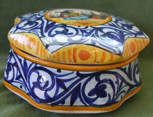 Vintage HB Quimper French Faience Bonboniere and Cover bonboniere Vintage 4