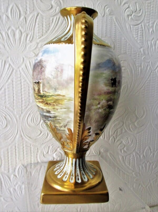 Inverlochy Castle Vase