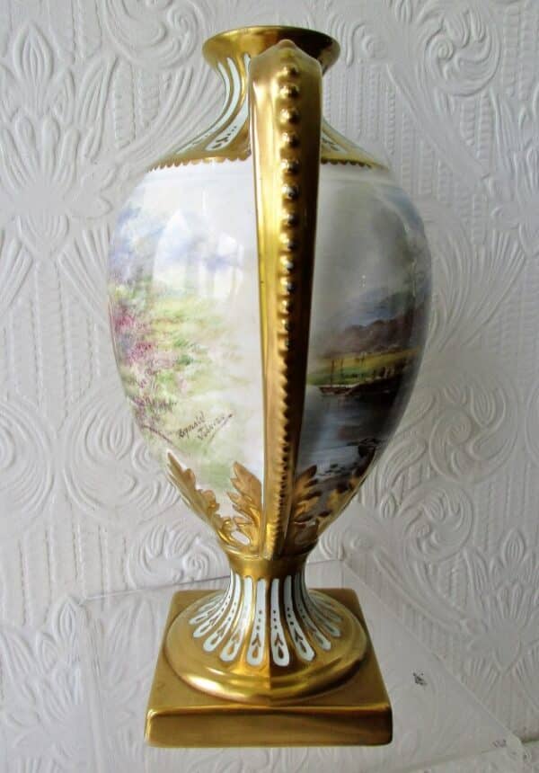 Inverlochy Castle Vase