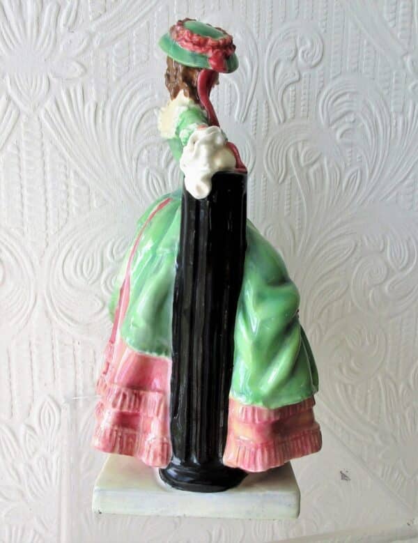 Vintage Royal Doulton English Porcelain Figurine ~ “Kate Hardcastle” ~ HN 1719 Kate Hardcastle Vintage 6