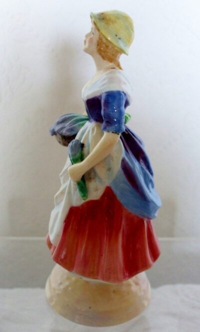 Vintage Paragon English Porcelain Figurine ~ “London Cries !” ~ “Lavender Seller” Paragon Vintage 4