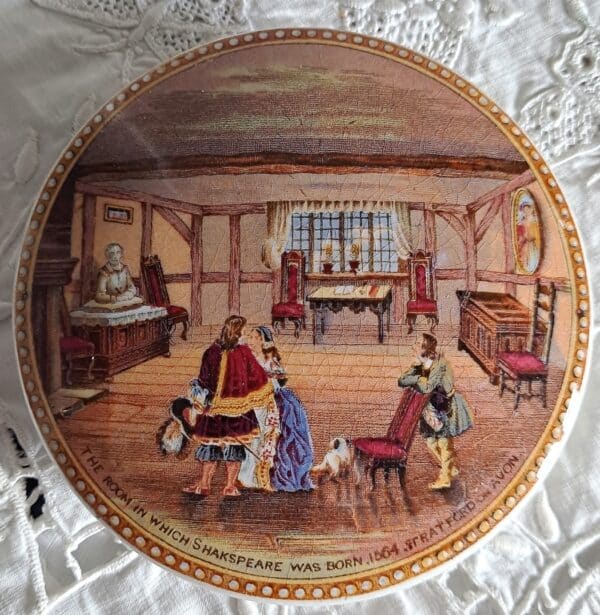 Pratt-ware Pot-lid No. 227 Shakespeare's Birthplace { Interior }