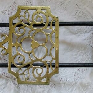 Sliding Trivet