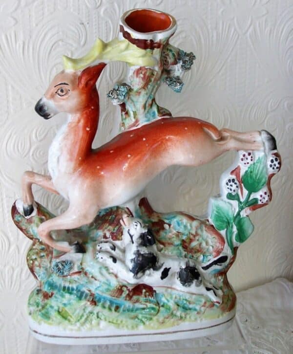 Stag Spill Vase H 2916