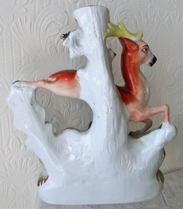 Stag Spill Vase H 2916