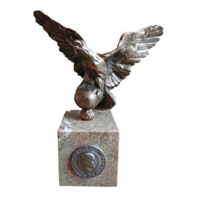 WW2 Italian Bronze Eagle Statue With Mussolini’s Silver Medal Antique Sculptures 3