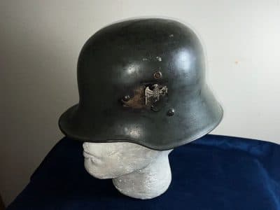 GERMAN  SOLDIERS 2WW HELMET Antique Collectibles 3